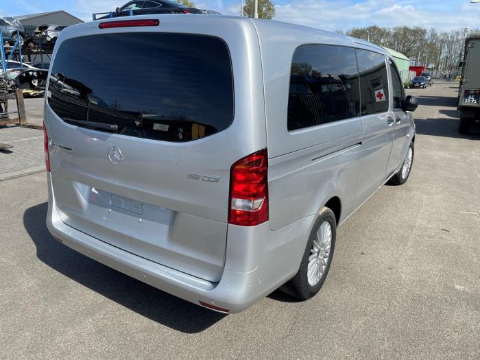 Mercedes Vito Tourer 2.2 119 CDI 16V BlueTEC Sloopvoertuig (2019, Zilvergrijs)