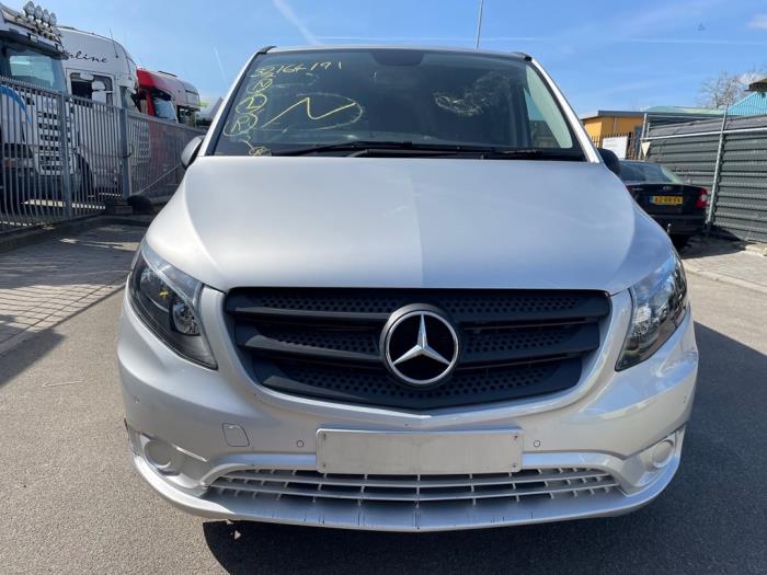 Mercedes Vito Tourer 2.2 119 CDI 16V BlueTEC Sloopvoertuig (2019, Zilvergrijs)