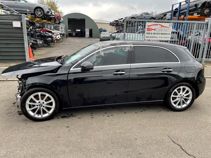 Mercedes A 1.5 A-180d Sloopvoertuig (2019, Zwart)