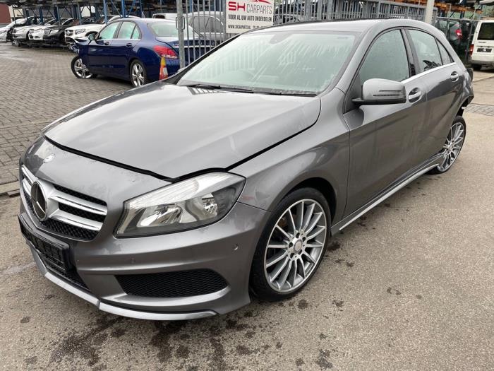Mercedes A 2.2 A-200 CDI, A-200d 16V Sloopvoertuig (2015, Grijs)