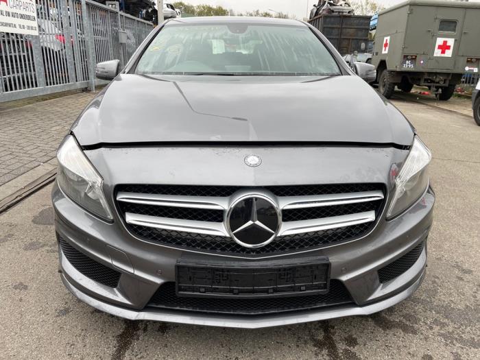 Mercedes A 2.2 A-200 CDI, A-200d 16V Sloopvoertuig (2015, Grijs)