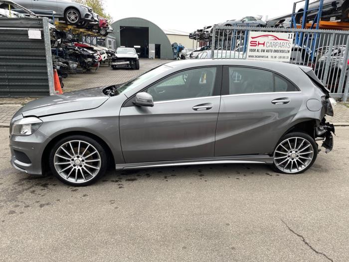 Mercedes A 2.2 A-200 CDI, A-200d 16V Sloopvoertuig (2015, Grijs)
