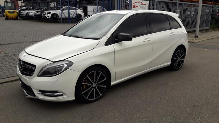 Mercedes B 1.5 B-180 CDI,d 16V Sloopvoertuig (2014, Wit)
