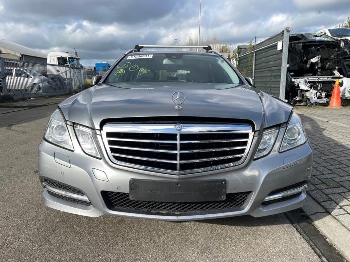 Mercedes E Estate E-250 CDI 16V BlueEfficiency,BlueTEC Sloopvoertuig (2010, Grijs)
