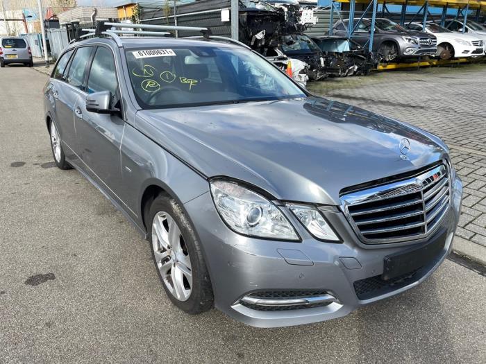 Mercedes E Estate E-250 CDI 16V BlueEfficiency,BlueTEC Sloopvoertuig (2010, Grijs)