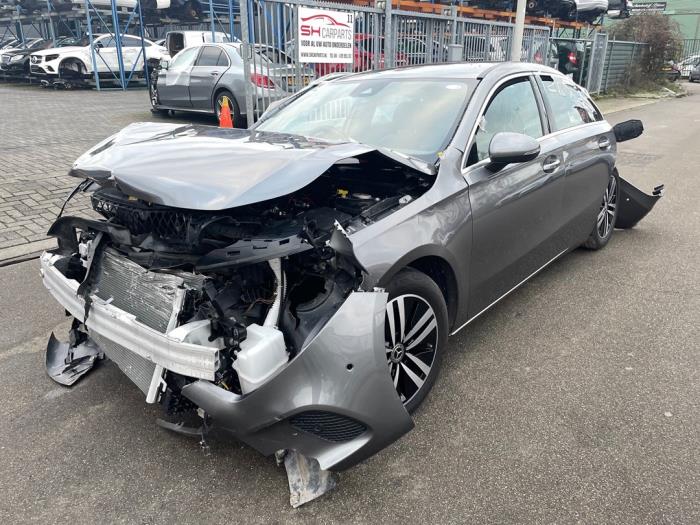 Mercedes A 1.3 A-200 Turbo 16V Sloopvoertuig (2020, Grijs)