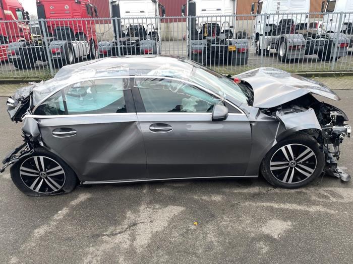 Mercedes A 1.3 A-200 Turbo 16V Sloopvoertuig (2020, Grijs)