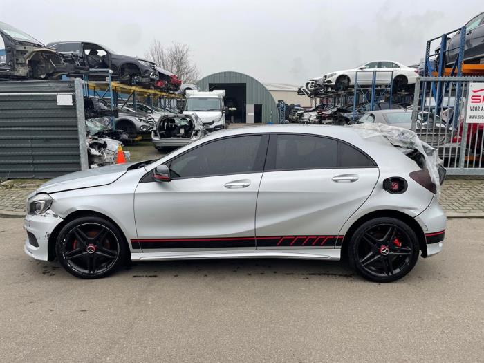 Mercedes A 2.2 A-200 CDI, A-200d 16V Sloopvoertuig (2014, Zilvergrijs)