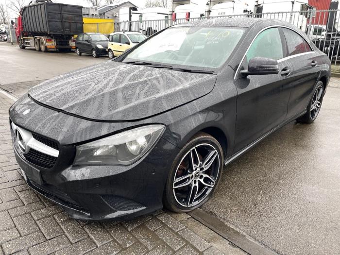Mercedes CLA 1.6 CLA-180 16V Sloopvoertuig (2013, Zwart)