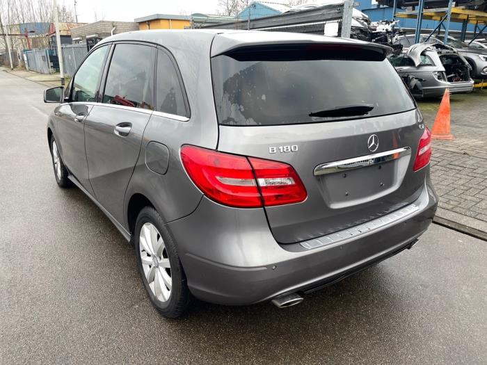 Mercedes B 1.8 B-180 CDI BlueEFFICIENCY 16V Sloopvoertuig (2013, Grijs)