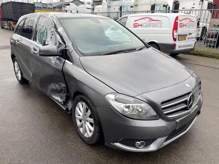 Mercedes B 1.8 B-180 CDI BlueEFFICIENCY 16V Sloopvoertuig (2013, Grijs)
