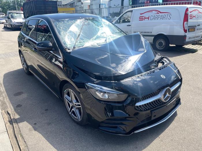 Mercedes B 1.3 B-200 Turbo 16V Sloopvoertuig (2020, Zwart)