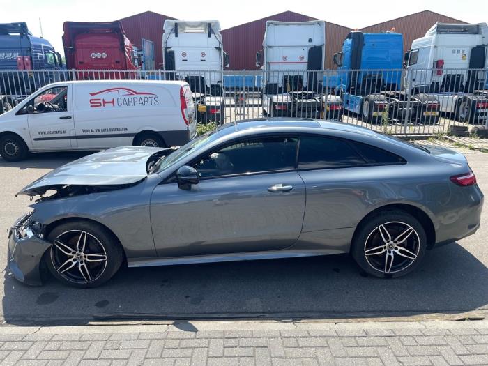 Mercedes E E-220d 2.0 Turbo 16V Sloopvoertuig (2017, Grijs)