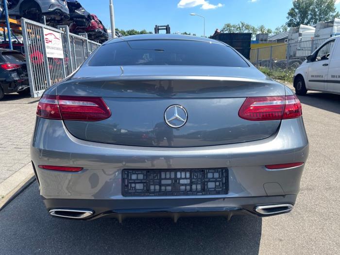 Mercedes E E-220d 2.0 Turbo 16V Sloopvoertuig (2017, Grijs)