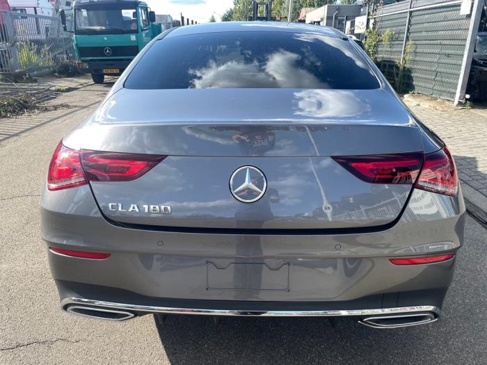 Mercedes CLA 1.3 CLA-180 Turbo 16V Sloopvoertuig (2021, Grijs)