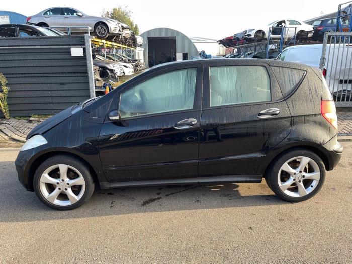 Mercedes A 1.5 A-150 Sloopvoertuig (2004, Zwart)