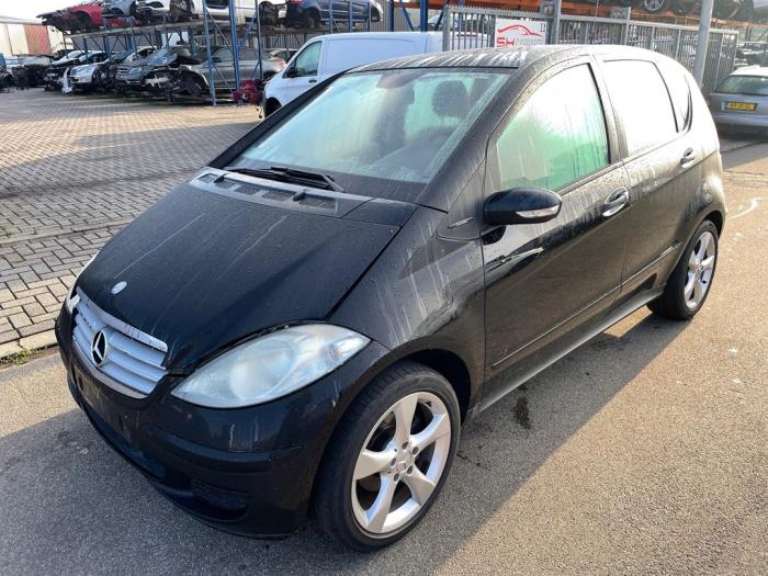 Mercedes A 1.5 A-150 Sloopvoertuig (2004, Zwart)