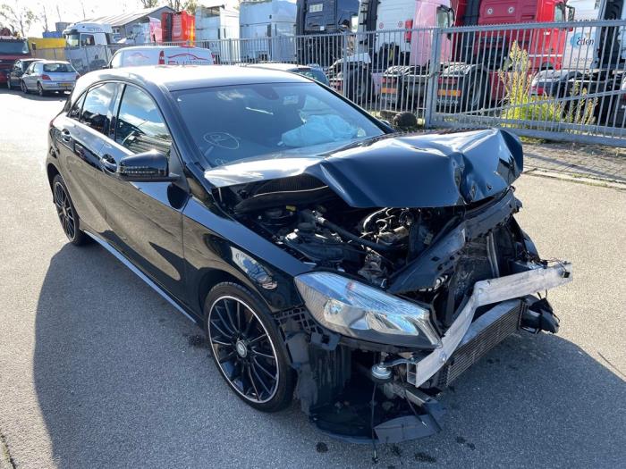 Mercedes A 2.2 A-220 CDI 16V Sloopvoertuig (2015, Zwart)