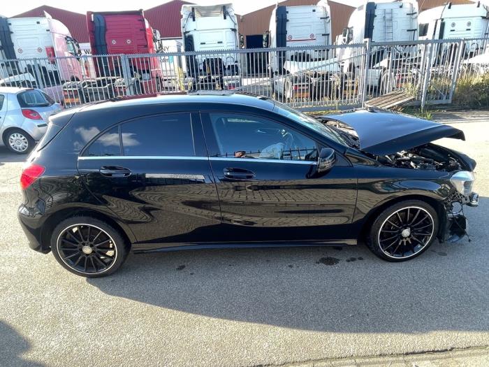 Mercedes A 2.2 A-220 CDI 16V Sloopvoertuig (2015, Zwart)