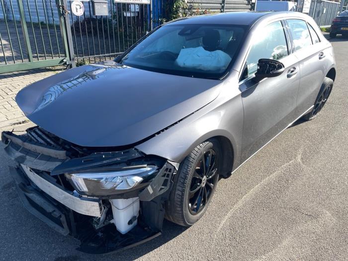 Mercedes A 1.5 A-180d Sloopvoertuig (2018, Grijs)