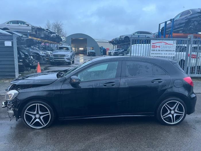 Mercedes A 1.5 A-180 CDI, A-180d 16V Sloopvoertuig (2014, Zwart)