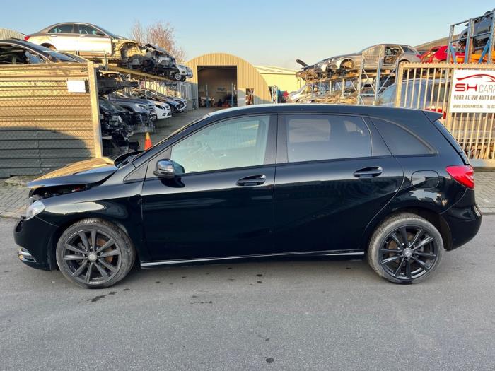 Mercedes B 1.8 B-200 CDI BlueEFFICIENCY 16V Sloopvoertuig (2014, Zwart)