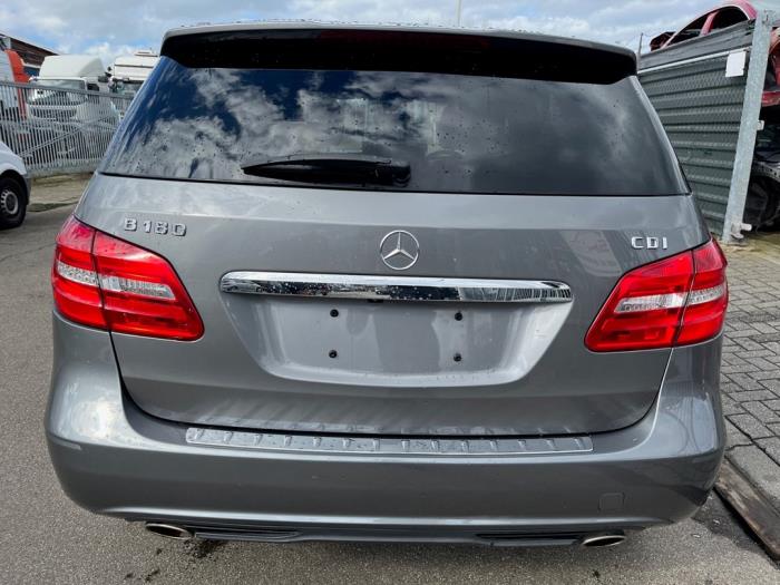 Mercedes B 1.8 B-180 CDI BlueEFFICIENCY 16V Sloopvoertuig (2013, Grijs)