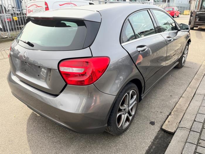 Mercedes A 1.6 A-180 16V Sloopvoertuig (2012, Grijs)