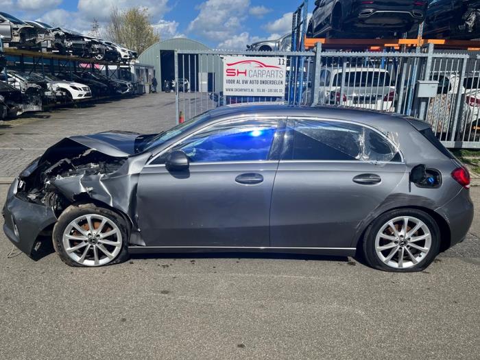 Mercedes A 1.5 A-180d Sloopvoertuig (2019, Grijs)