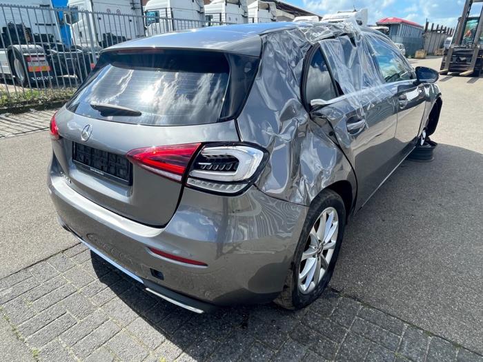Mercedes A 1.5 A-180d Sloopvoertuig (2019, Grijs)