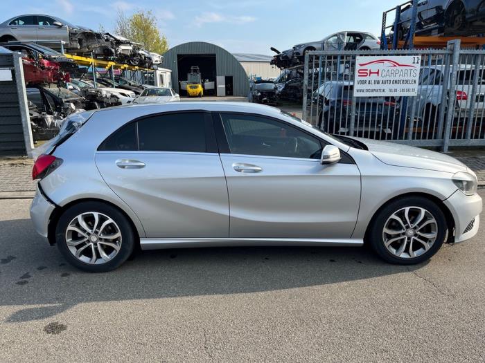 Mercedes A 1.5 A-180 CDI, A-180d 16V Sloopvoertuig (2014, Zilvergrijs)