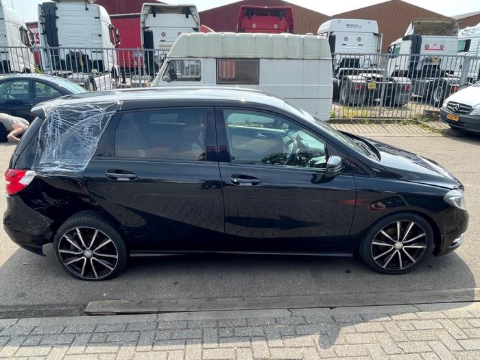 Mercedes B 1.8 B-200 CDI BlueEFFICIENCY 16V Sloopvoertuig (2013, Zwart)