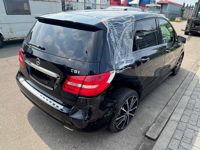 Mercedes B 1.8 B-200 CDI BlueEFFICIENCY 16V Sloopvoertuig (2013, Zwart)