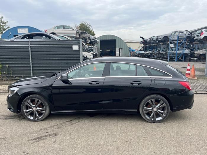 Mercedes CLA Shooting Brake 2.2 CLA-200 CDI, 200 d 16V Sloopvoertuig (2017, Zwart)