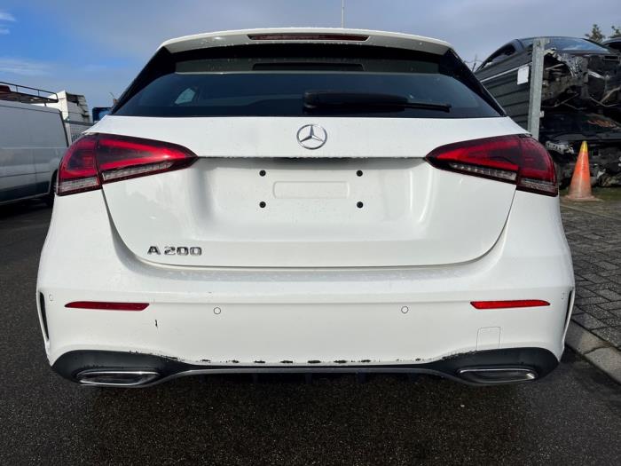 Mercedes A 1.3 A-200 Turbo 16V Sloopvoertuig (2018, Wit)