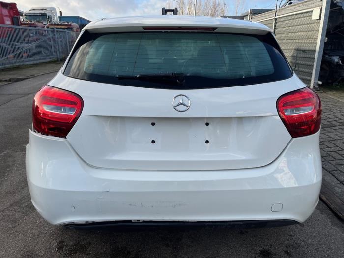 Mercedes A 1.6 A-180 16V Sloopvoertuig (2017, Wit)