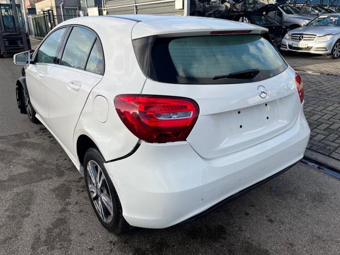 Mercedes A 1.6 A-180 16V Sloopvoertuig (2017, Wit)