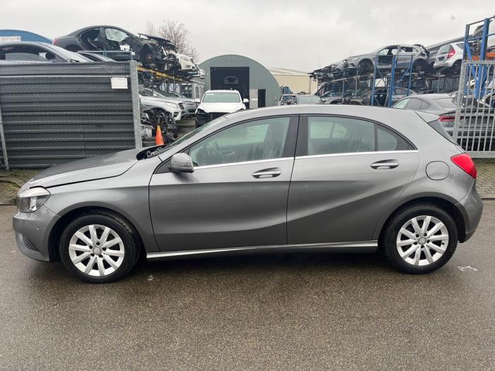 Mercedes A 1.6 A-180 16V Sloopvoertuig (2013, Grijs)