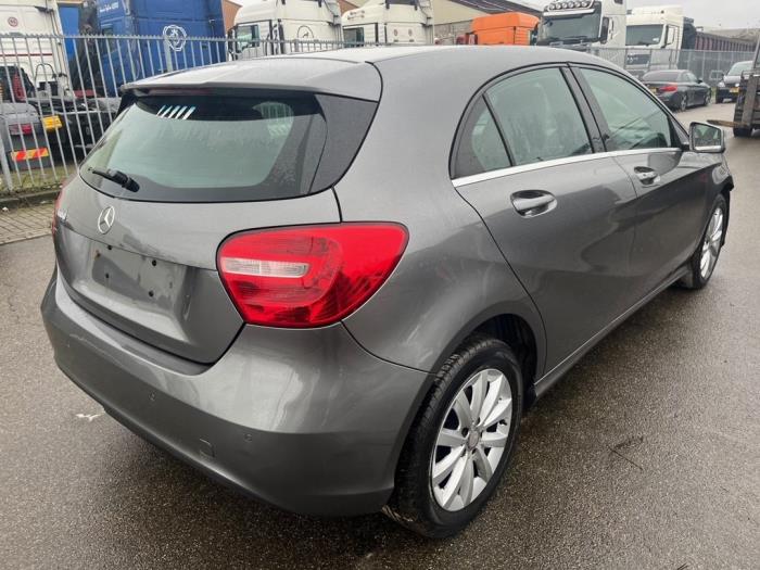 Mercedes A 1.6 A-180 16V Sloopvoertuig (2013, Grijs)