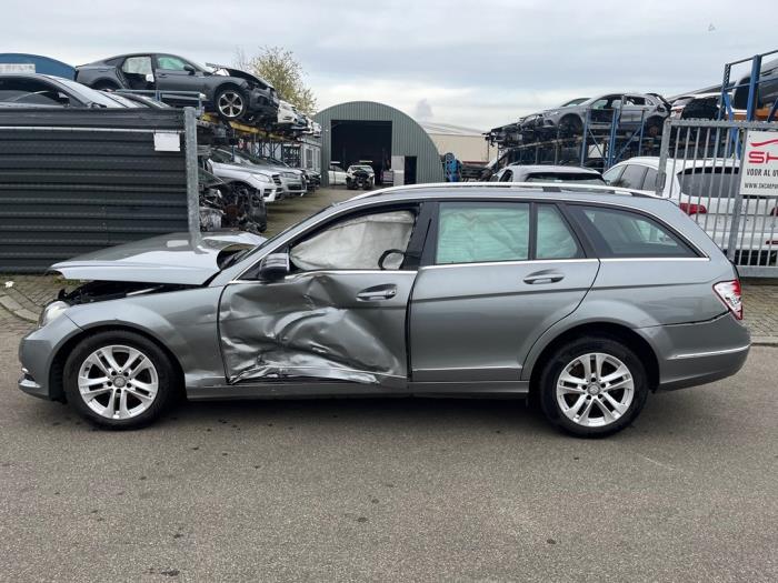 Mercedes C Estate 2.2 C-180 CDI 16V BlueEFFICIENCY Sloopvoertuig (2013, Grijs)