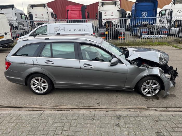 Mercedes C Estate 2.2 C-180 CDI 16V BlueEFFICIENCY Sloopvoertuig (2013, Grijs)