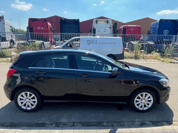 Mercedes A 1.6 A-180 16V Sloopvoertuig (2012, Zwart)