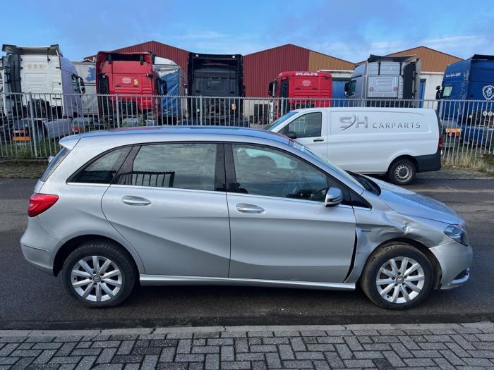 Mercedes B 1.8 B-200 CDI BlueEFFICIENCY 16V Sloopvoertuig (2014, Zilver)