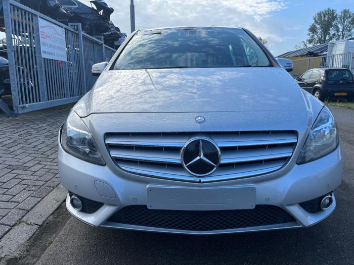 Mercedes B 1.8 B-200 CDI BlueEFFICIENCY 16V Sloopvoertuig (2014, Zilver)