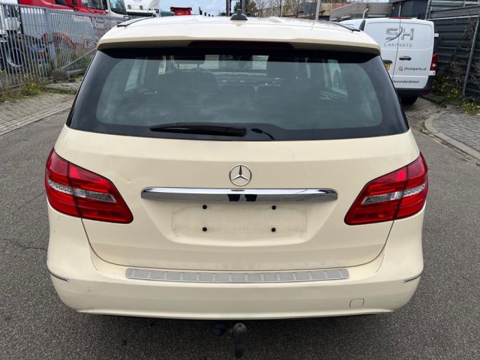 Mercedes B 1.5 B-180 CDI,d 16V Sloopvoertuig (2014, Beige)