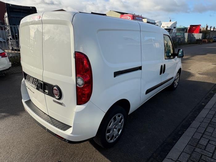 Fiat Doblo Cargo 1.6 D Multijet Sloopvoertuig (2020, Wit)