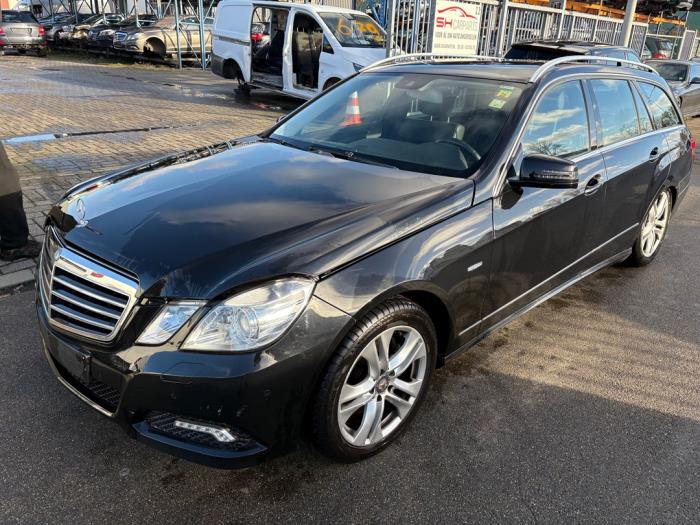 Mercedes E Estate E-250 CDI 16V BlueEfficiency,BlueTEC Sloopvoertuig (2010, Zwart)
