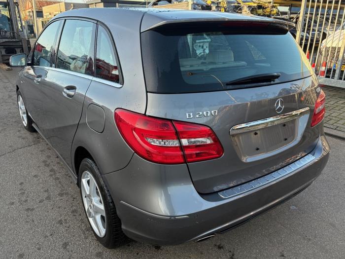 Mercedes B 1.8 B-200 CDI BlueEFFICIENCY 16V Sloopvoertuig (2012, Grijs)