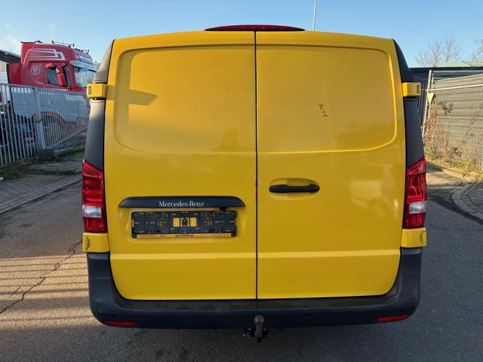 Mercedes Vito 1.6 109 CDI 16V Sloopvoertuig (2016, Geel)