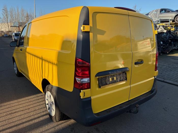 Mercedes Vito 1.6 109 CDI 16V Sloopvoertuig (2016, Geel)
